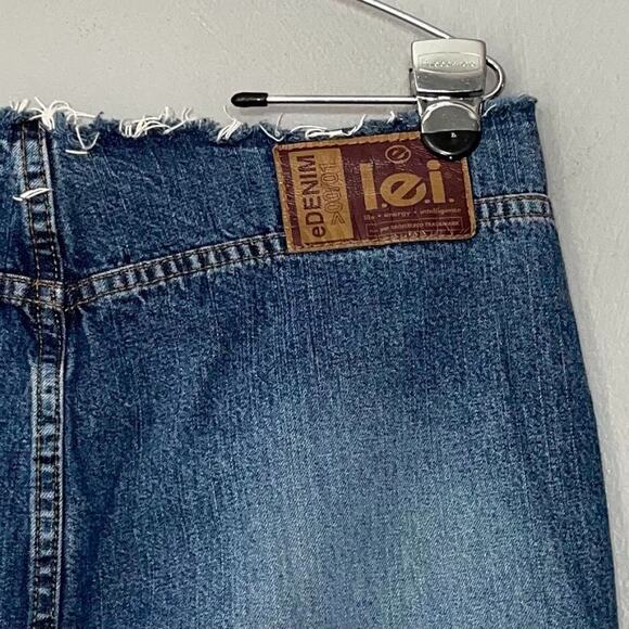 Vintage Y2K LEI Denim Skirt Size 8 9 Low Rise Button Fly Micro Mini Blue Jean - Picture 4 of 7